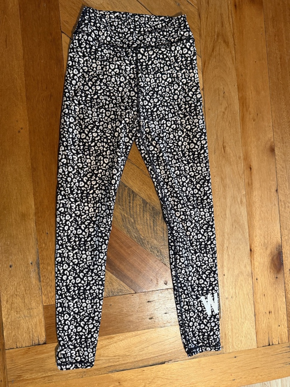 White Fox Active Black & White Leopard Print Leggings